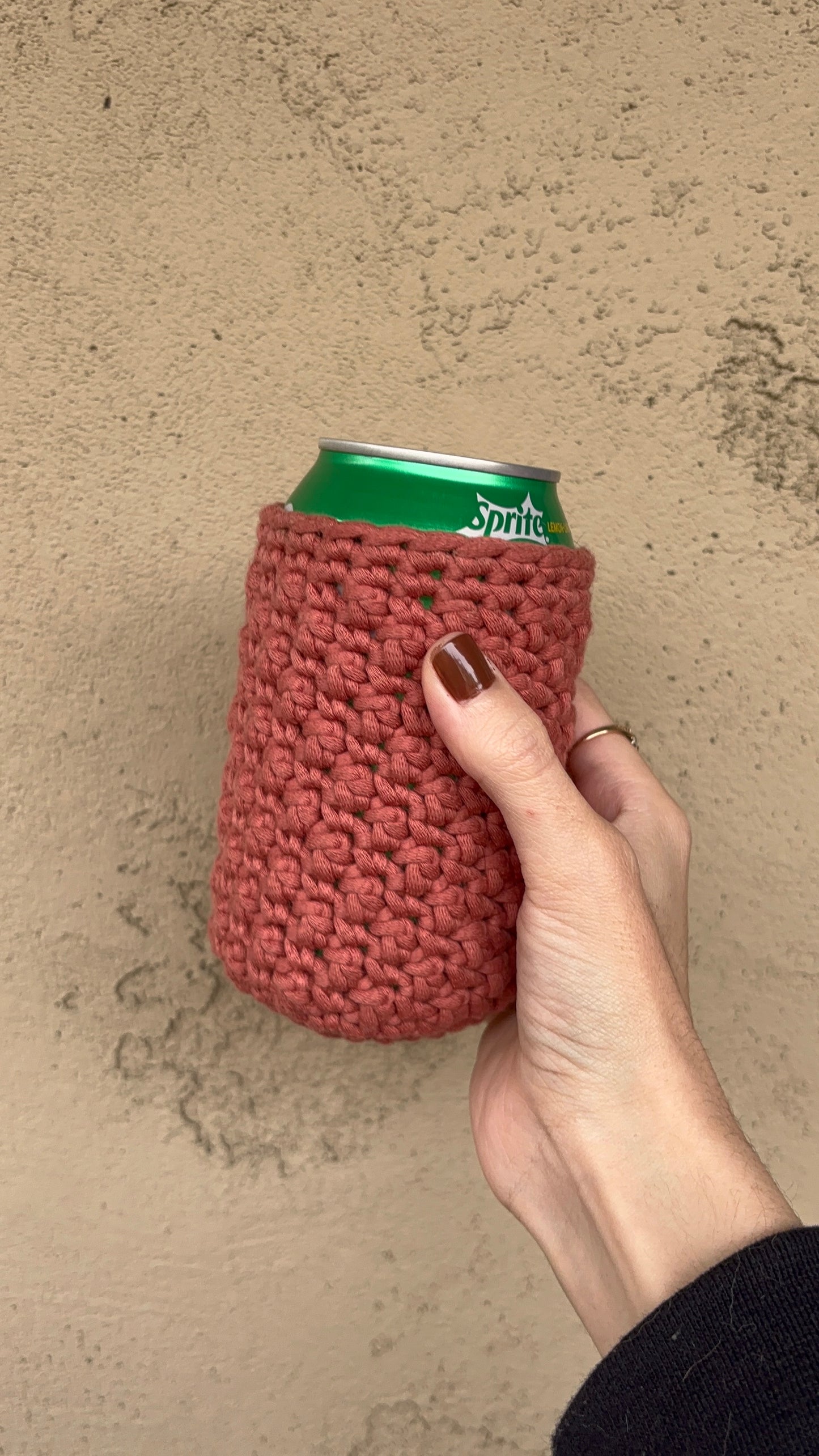 The Moss Can Cozy